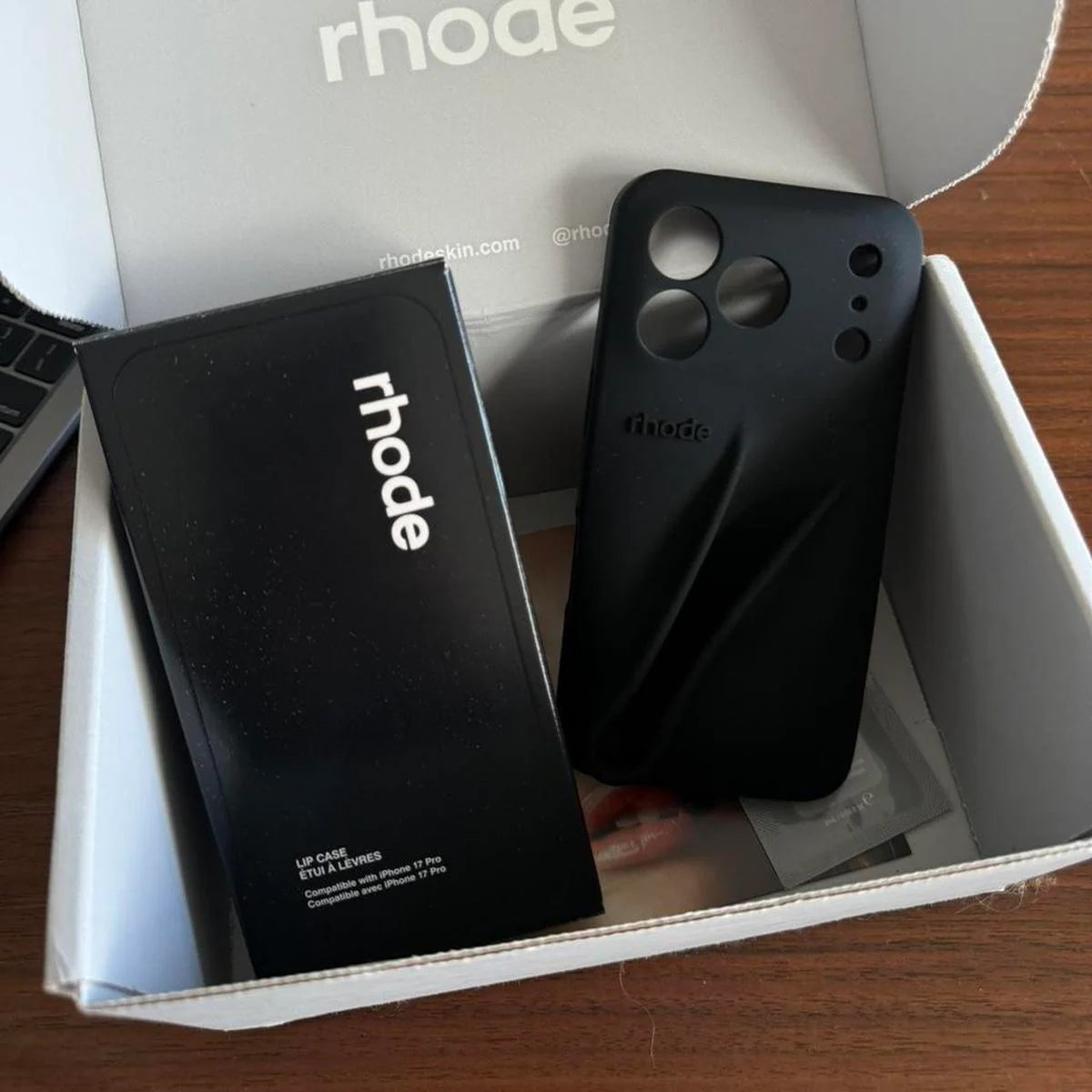 New Rhodes LipGloss 💄 Silicone Case With Box 🩶