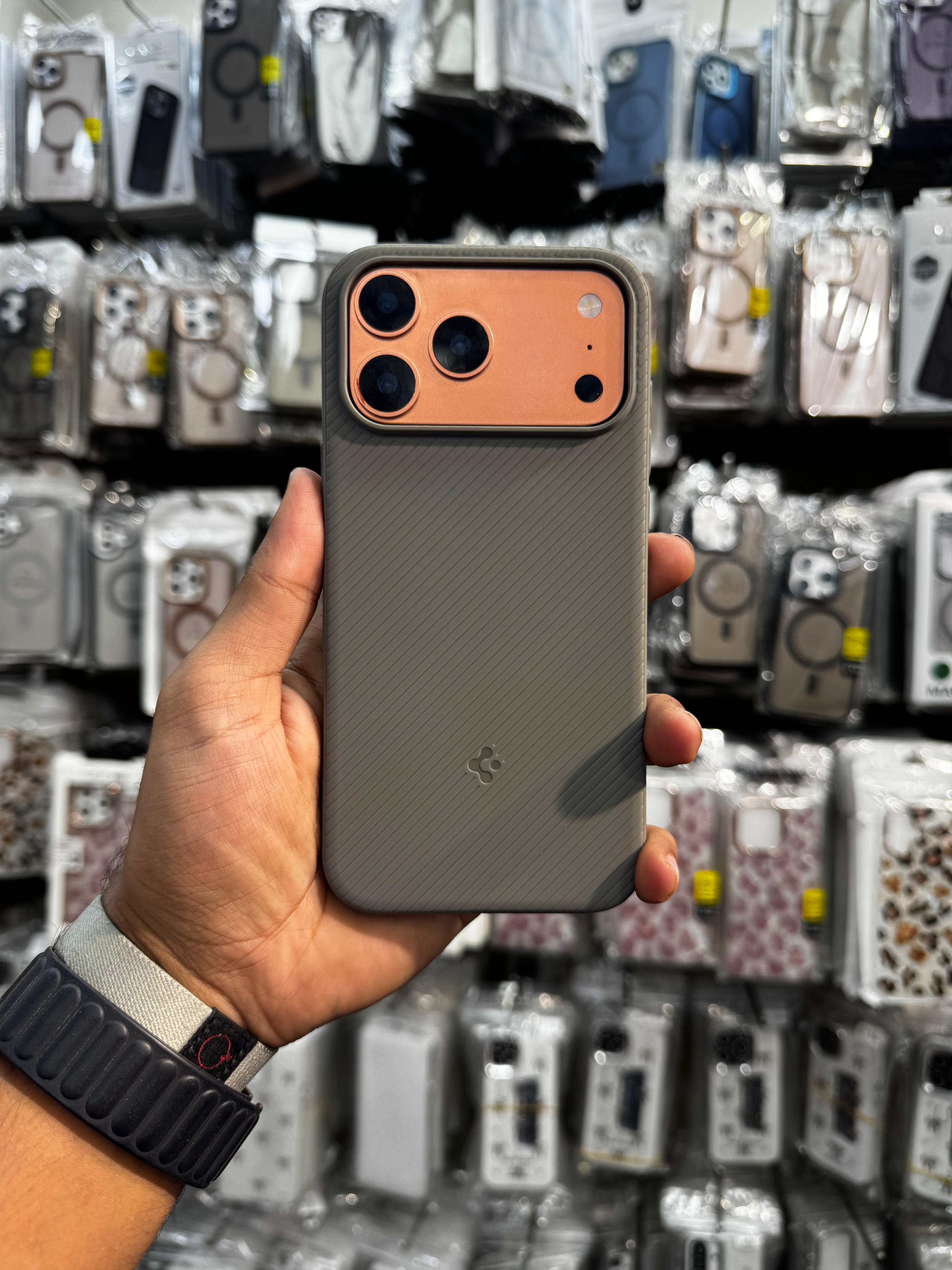 Spigen MagArmour Case